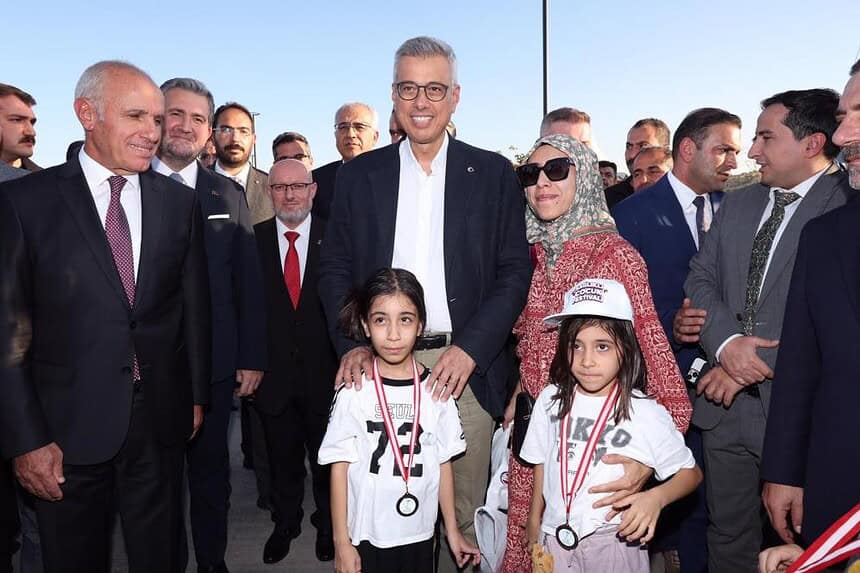 Bakan Memişoğlu Bugün yaklaşık 3 kişiden 1'i maalesef sigara içiyor