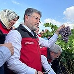 Bakan Yumaklı 3 milyon 850 bin tonluk bir üzüm üretimi ülkemizde gerçekleşmiş olacak