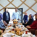 "Şehrin En Güzel Hikâyeleri Yazılıyor": Başkan Özlü Başiskele'nin Üretken Kadınlarıyla Buluştu!