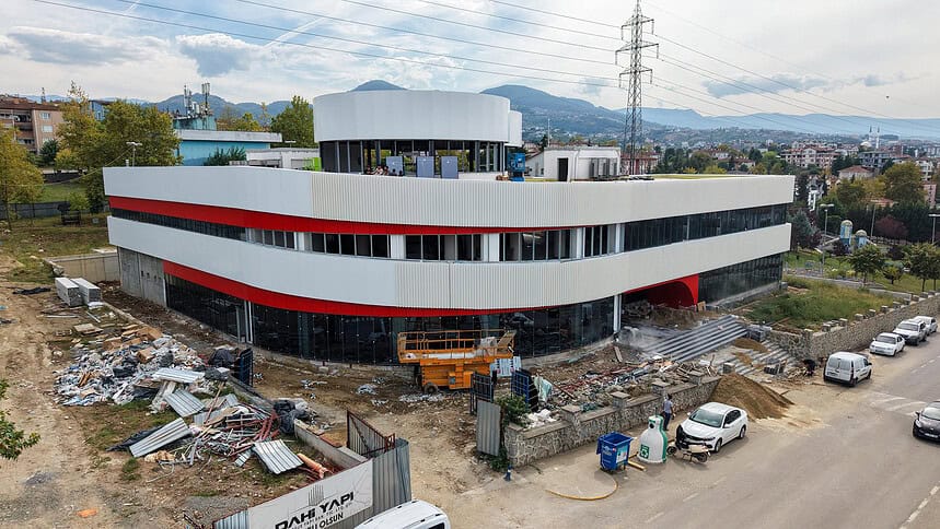 Başiskele'de Çocuk Kütüphanesi, Oyuncak Müzesi ve Etüt Merkezi Çalışmaları Sürüyor!
