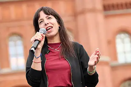 Berlin Eyalet Başbakanı Olmaya Hazırlanan Eralp Köprüler Kuran Biri Olmak İstiyorum