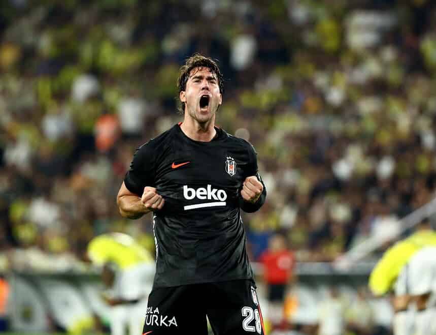Beşiktaş Dusan Vlahovic’in Disipline Sevk Edilmesi Kabul Edilemez