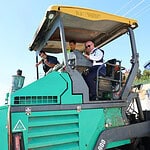 Darıca’da Yollar Yenileniyor: Belediye Başkanı Muzaffer Bıyık Asfalt Çalışmalarını Yerinde İnceledi
