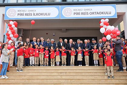 Darıca Piri Reis Mahallesi'nde Yeni Okul Coşkusu: Piri Reis İlk Ve Ortaokulu Törenle Açıldı!