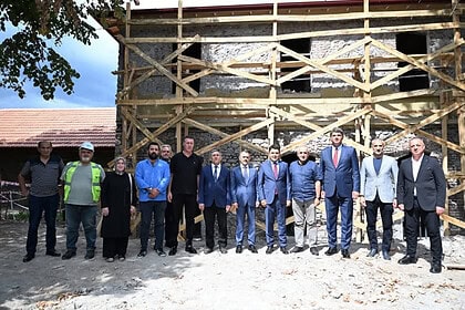 Kocaeli Kartepe'de Tarihi Derbent Garı Binasında İnceleme: Başkan Kocaman Ve Protokol Yerinde Gördü!