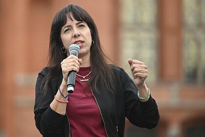 Almanya'da Siyasi Dengeleri Değiştirecek Seçim! Türk Aday Elif Eralp Berlin Başbakanlığı İçin Yarışıyor!