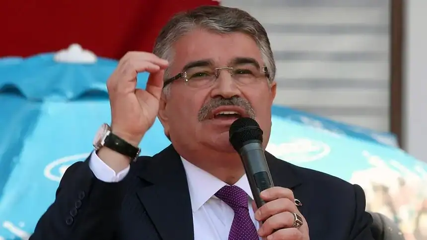 Eski Bakan Şahin, Adli Kontrol Tedbiri İle Serbest Bırakıldı