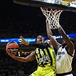 Fenerbahçe, Euroleague'e galibiyetle başladı