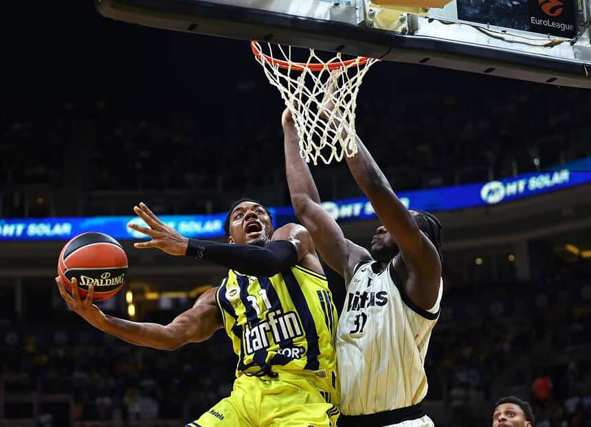 Fenerbahçe, Euroleague'e galibiyetle başladı