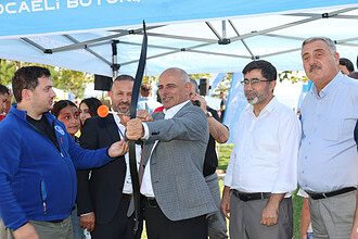 Körfez’de Hereke Fest Rüzgarı: Başkan Şener Söğüt Gençlerin Coşkusuna Ortak Oldu!