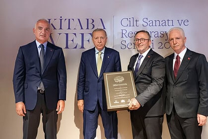 Karadağ’ın Asırlık Emaneti Türkiye’de Restore Edildi: Taşlıcalı Hüseyin Paşa Mushaf-ı Şerifi Tamamlandı!
