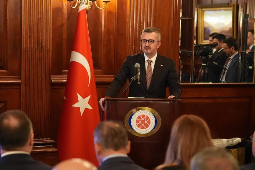 İletişim Başkanı Duran'dan New York'ta Mesajlar Lider Diplomasisi Çözümsüz Konularda Alan Açtı