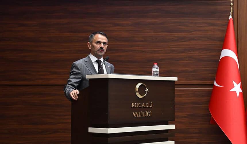 Kocaeli'de Kamuda İş Sağlığı Ve Güvenliği Toplantısı Vali İlhami Aktaş Başkanlığında Yapıldı!
