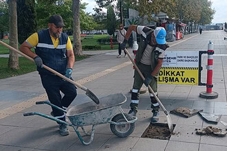 Kocaeli Büyükşehir'den İzmit Ve Sekapark'ta Yürüyüş Yollarına Bakım Hamlesi!