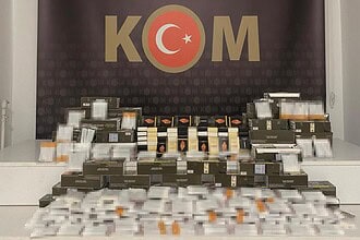 İzmit'te 21 Bin 500 Adet doldurulmuş Makaron Ele Geçirildi