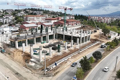 Gölcük Belediyesi Kapalı Yüzme Havuzu Ve Spor Salonu Projesi Hızla Yükseliyor!