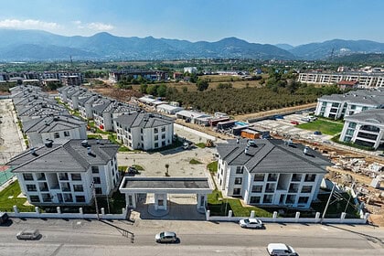 Kartepe Kent Konut Evleri’nde Anahtar Teslim Heyecanı: 144 Daire Sahiplerini Buluyor!