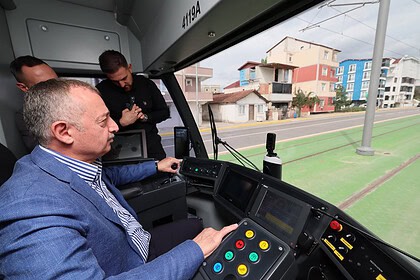 Kocaeli Kartepe Tramvay Hattı Açıldı: Başkan Büyükakın Kapasite Artışını Ve Yeni Metro Müjdesini Duyurdu!