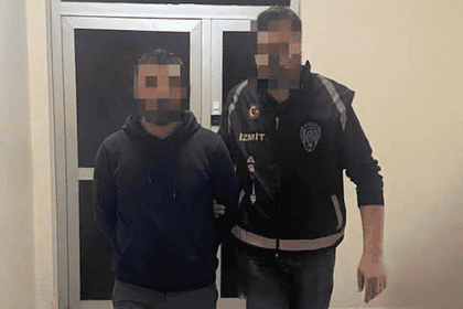 Kocaeli'de Kendisini Polis Olarak Tanıtıp 3,5 Milyon Lira Dolandırdı, Kuyumcuda Altın Alırken Yakalandı