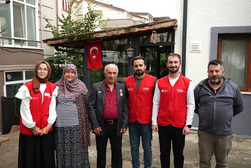 Başiskele Belediyesi Gönül Bağı Ekiplerinden Kıbrıs Gazilerine Anlamlı Ziyaret