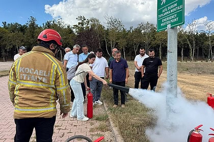 Kocaeli Büyükşehir İtfaiyesi'nden Gebze Ve Çayırova'da Yangın Ve Tahliye Tatbikatı!