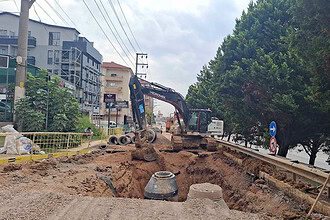 Körfez'de Altyapı Hamlesi: Cahit Zarifoğlu Ve Hamit Kaplan Caddeleri Yenileniyor