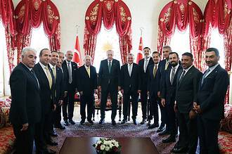 Dolmabahçe'de Sürpriz Zirve! Cumhurbaşkanı Erdoğan 4 Kulüp Başkanını Kabul Etti!