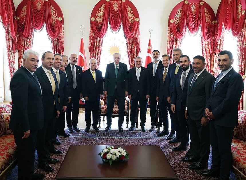 Dolmabahçe'de Sürpriz Zirve! Cumhurbaşkanı Erdoğan 4 Kulüp Başkanını Kabul Etti!