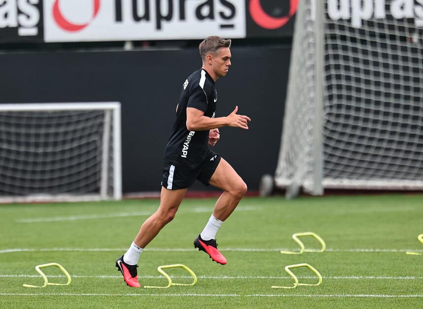 Beşiktaş'ta Leandro Trossard Şoku: Topuk Kemiğinde Ödem Tespit Edildi!