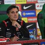 İtalya Yenilgisi Sonrası Eleştirilere Cevap! Montella İstifa Edecek mi?