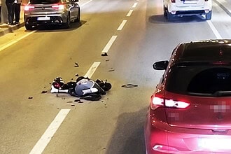 İzmit SEKA Tüneli'nde Feci Motosiklet Kazası: 25 Yaşındaki Okan Keskin Hayatını Kaybetti