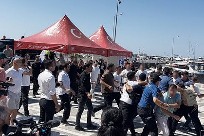 Silivri Limanı'nda Basın Mensuplarına Saldırı Anı Kamerada!