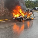 Seyir Halindeki Araç Alevlere Teslim Oldu
