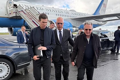 Kritik Zirve İçin İlk Adım! Trump'ın Temsilcileri Barış Görüşmeleri İçin Moskova'ya İndi!