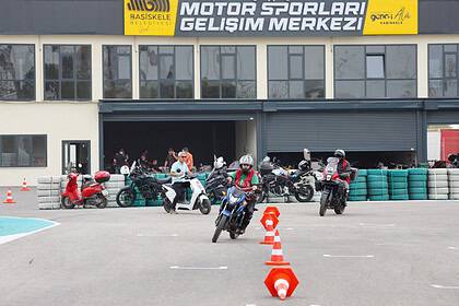 Başiskele’de Ücretsiz Motosiklet İleri Ve Güvenli Sürüş Eğitimleri Başladı!