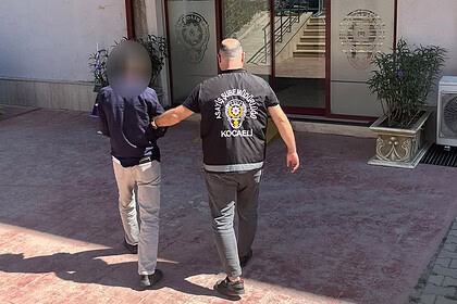 Kocaeli’de Uyuşturucu Ticaretinden Aranan Şahsa Operasyon: 16 Yıl Hapis Cezalı Hükümlü Yakalandı!