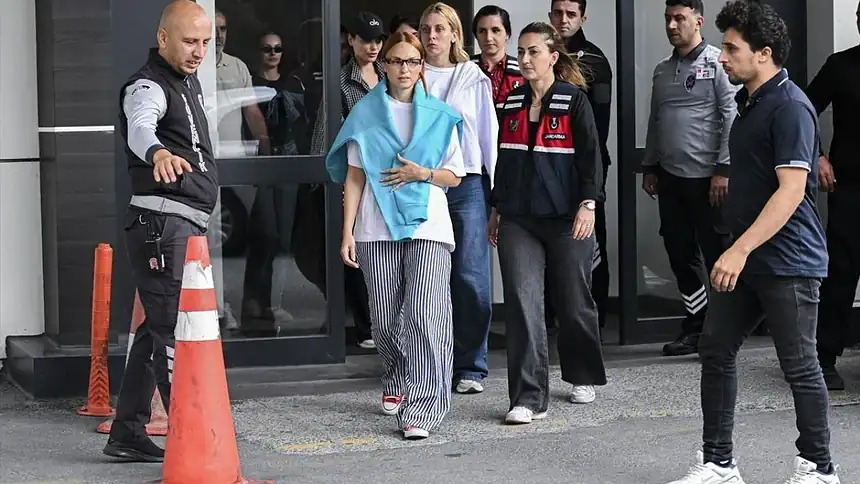 'Uyuşturucu' soruşturmasında gözaltına alınan ünlülerin Adli Tıp işlemleri tamamlandı