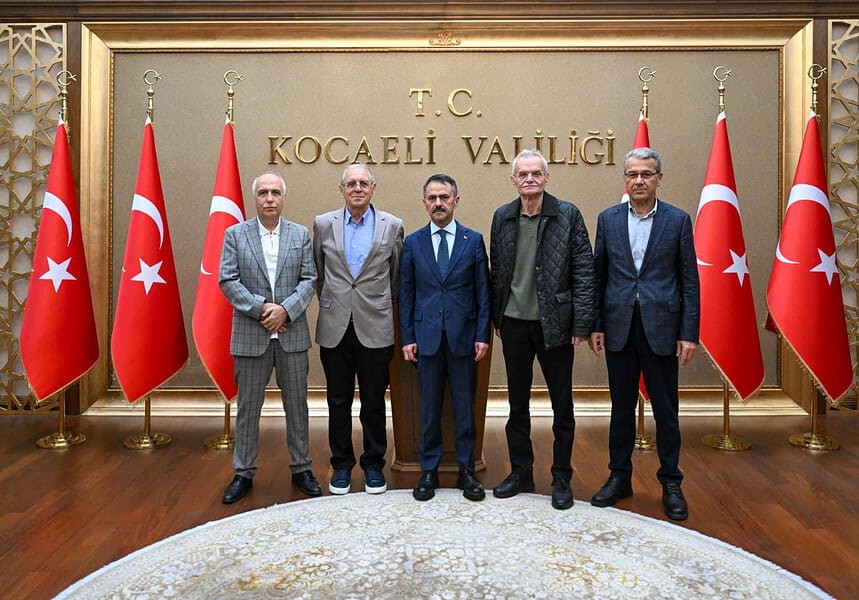 Kocaeli Valiliği’nde Üst Düzey Görüşme: Merkez Valileri Vali Aktaş’ı Ziyaret Etti!