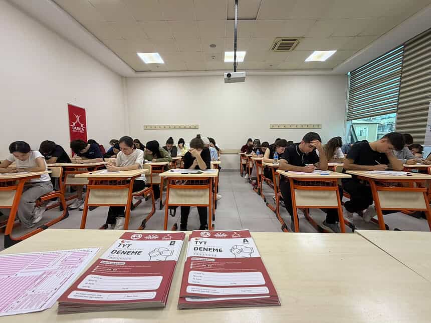 Darıcalı Gençler YKS Hazırlık Kurslarında Sınava Girdi!