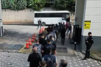 Kocaeli Merkezli 7 İlde Yasa Dışı Bahis Operasyonu: 460 Milyon TL'lik Vurgunda 25 Tutuklama!