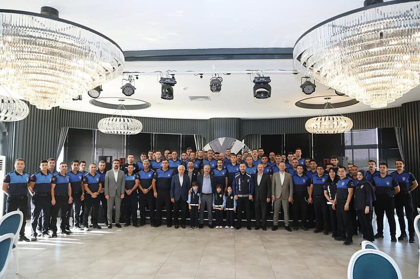 Gebze Belediye Başkanı Zinnur Büyükgöz Zabıta Personeliyle 200. Yıl Buluşmasında Bir Araya Geldi