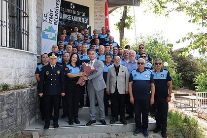 İzmit'te Zabıta Teşkilatı'nın 200. Yılı Coşkusu: Lütfü Obuz Ekiplerle Bir Araya Geldi!