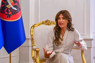 Albulena Haxhiu 62 Oyla Yeniden Kosova Meclis Başkanı Seçildi