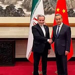 İran Dışişleri Bakanı Arakçi Pekin'de Çinli Mevkidaşı Wang Yi İle Görüştü!