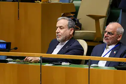 Arakçi'den Hürmüz Teklifi: "Şartlar Yerine Gelirse 7 Günde Açarız"