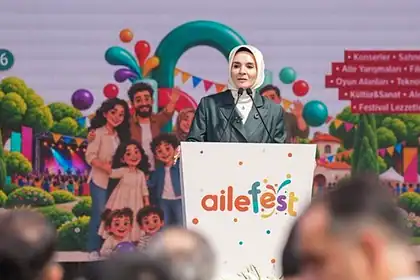 Bakan Göktaş Ekransız Hayata Çağırdı: "Hanelerin Yüzde 58'inde Çocuk Yok"