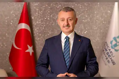 Başkan Büyükakın'dan Öğrencilere Mesaj: "Gerçek Öğrenme Merakın Cesaretle Buluştuğu Yerde Başlar"
