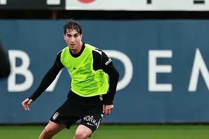 Beşiktaş, Kocaelispor Maçı Öncesi Vlahovic'i Ayrı Çalıştırdı