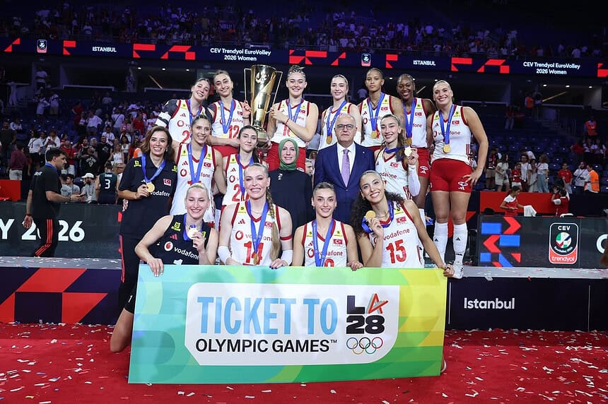 Tarihi Zaferin Ardından Dev Gurur! Filenin Sultanları 2028 Los Angeles Olimpiyatları'na Doğrudan Katılma Hakkı Elde Etti