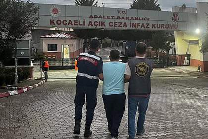 Dilovası’nda Bilişim Hırsızlığından Aranan Şahıs JASAT Operasyonuyla Yakalandı!